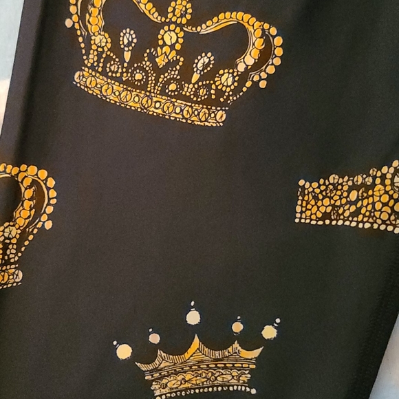 Victoria's Secret leggings - Picture 4 of 5